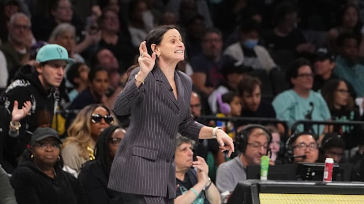 Sep 29, 2024; Brooklyn, New York, USA; New York Liberty head coach Sandy Brondello speaks to her players on the court during game one of the 2024 WNBA Semi-finals at Barclays Center. Mandatory Credit: Gregory Fisher-Imagn Images