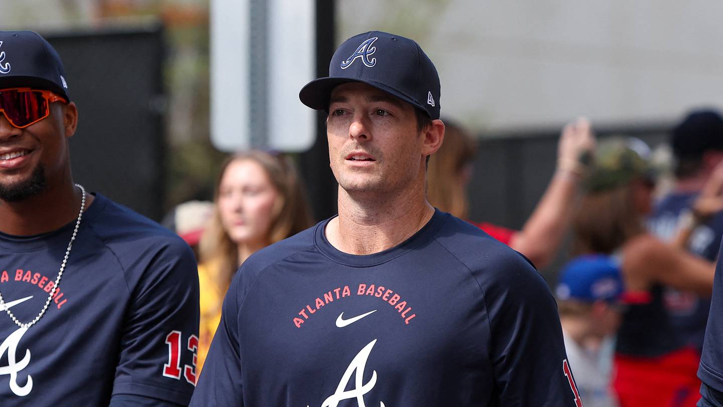 Braves' management of recently injured outfielder should raise eyebrows