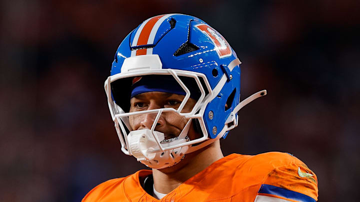 Jan 4, 2026; Denver, Colorado, USA; Denver Broncos tight end Evan Engram (1) in the fourth quarter against the Los Angeles Chargers at Empower Field at Mile High. Mandatory Credit: Isaiah J. Downing-Imagn Images