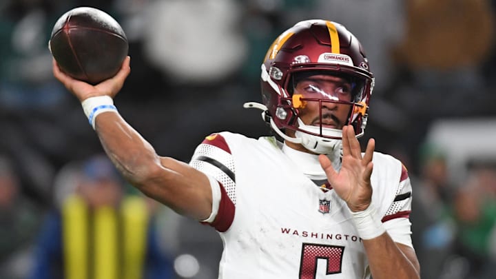 Nov 14, 2024; Philadelphia, Pennsylvania, USA; Washington Commanders quarterback Jayden Daniels (5) against the Philadelphia Eagles at Lincoln Financial Field. Mandatory Credit: Eric Hartline-Imagn Images