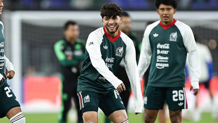 Denzell García entrenando con la selección mexicana Denzell García entrenando con la selección mexicana