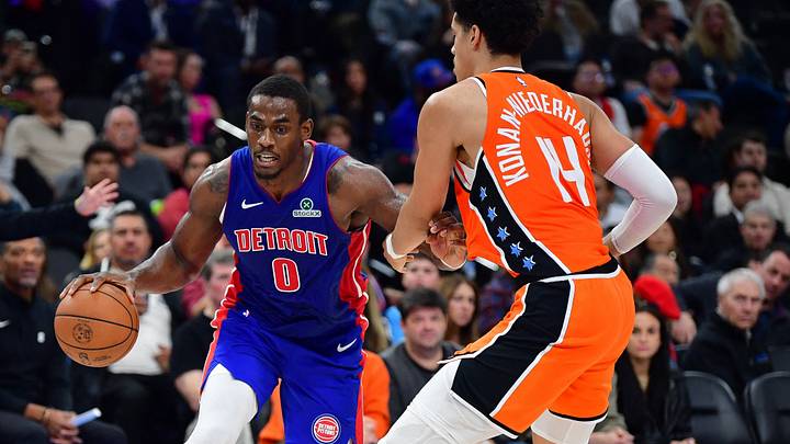 Dec 28, 2025; Inglewood, California, USA; Detroit Pistons center Jalen Duren (0) moves the ball against Los Angeles Clippers center Yanic Konan Niederhauser (14) during the second half at Intuit Dome. Mandatory Credit: Gary A. Vasquez-Imagn Images Dec 28, 2025; Inglewood, California, USA; Detroit Pistons center Jalen Duren (0) moves the ball against Los Angeles Clippers center Yanic Konan Niederhauser (14) during the second half at Intuit Dome. Mandatory Credit: Gary A. Vasquez-Imagn Images
