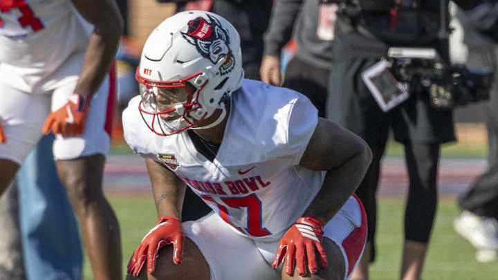 Jan 29, 2026; Mobile, AL, USA; National tight end Justin Joly (17) of North Carolina State gets set during National Senior Bowl practice at Hancock Whitney Stadium. Mandatory Credit: Vasha Hunt-Imagn Images