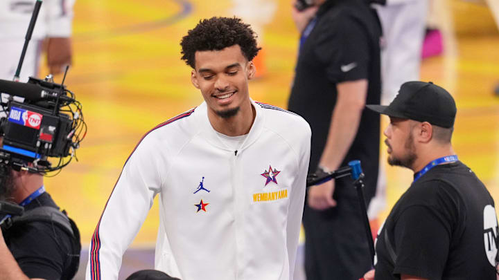 Feb 16, 2025; San Francisco, CA, USA; Chuckís Global Stars forward Victor Wembanyama (1) of the San Antonio Spurs shakes hands with Spike Lee before the 2025 NBA All Star Game at Chase Center. Mandatory Credit: Cary Edmondson-Imagn Images Feb 16, 2025; San Francisco, CA, USA; Chuckís Global Stars forward Victor Wembanyama (1) of the San Antonio Spurs shakes hands with Spike Lee before the 2025 NBA All Star Game at Chase Center. Mandatory Credit: Cary Edmondson-Imagn Images