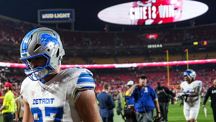 Detroit Lions tight end Sam LaPorta (87) walks off the field after 30-13 loss to Kansas City Chiefs at Arrowhead Stadium in Kansas City, Missouri on Sunday, Oct. 12, 2025.