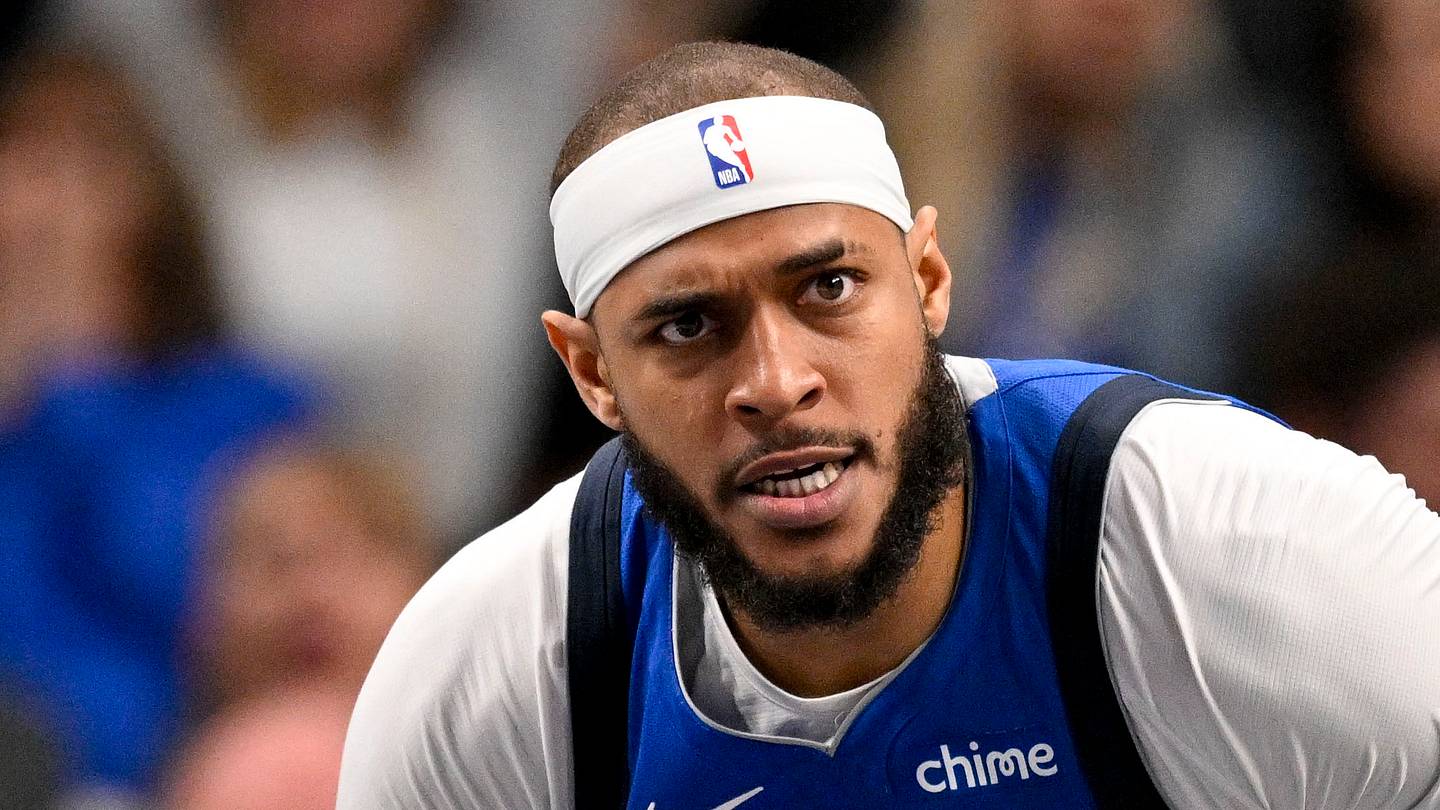 Mavericks' new-look roster should fix last season's weakness that made little sense