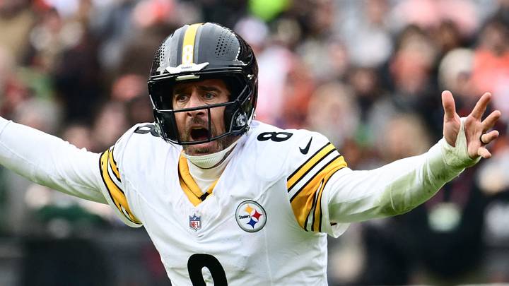Pittsburgh Steelers quarterback Aaron Rodgers Pittsburgh Steelers quarterback Aaron Rodgers