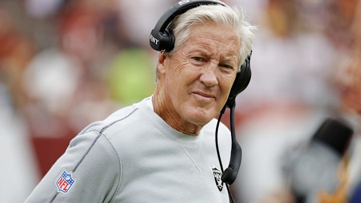 Sep 21, 2025; Landover, Maryland, USA; The Las Vegas Raiders head coach Pete Carroll looks on from the sidelines during the first half against the Washington Commanders at Northwest Stadium. Mandatory Credit: Amber Searls-Imagn Images Sep 21, 2025; Landover, Maryland, USA; The Las Vegas Raiders head coach Pete Carroll looks on from the sidelines during the first half against the Washington Commanders at Northwest Stadium. Mandatory Credit: Amber Searls-Imagn Images
