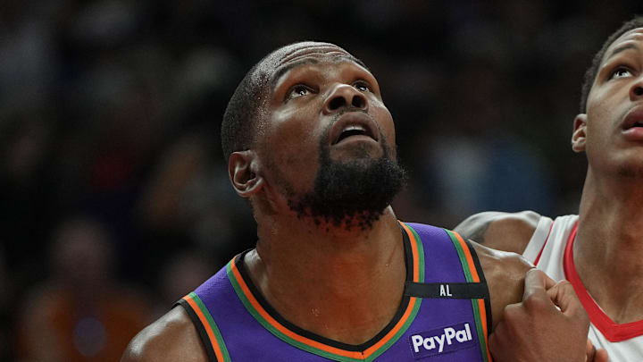 Mar 30, 2025; Phoenix, Arizona, USA; Phoenix Suns forward Kevin Durant (35) and Houston Rockets forward Jabari Smith Jr. (10) fight for position in the first half at Footprint Center. Mandatory Credit: Rick Scuteri-Imagn Images Mar 30, 2025; Phoenix, Arizona, USA; Phoenix Suns forward Kevin Durant (35) and Houston Rockets forward Jabari Smith Jr. (10) fight for position in the first half at Footprint Center. Mandatory Credit: Rick Scuteri-Imagn Images