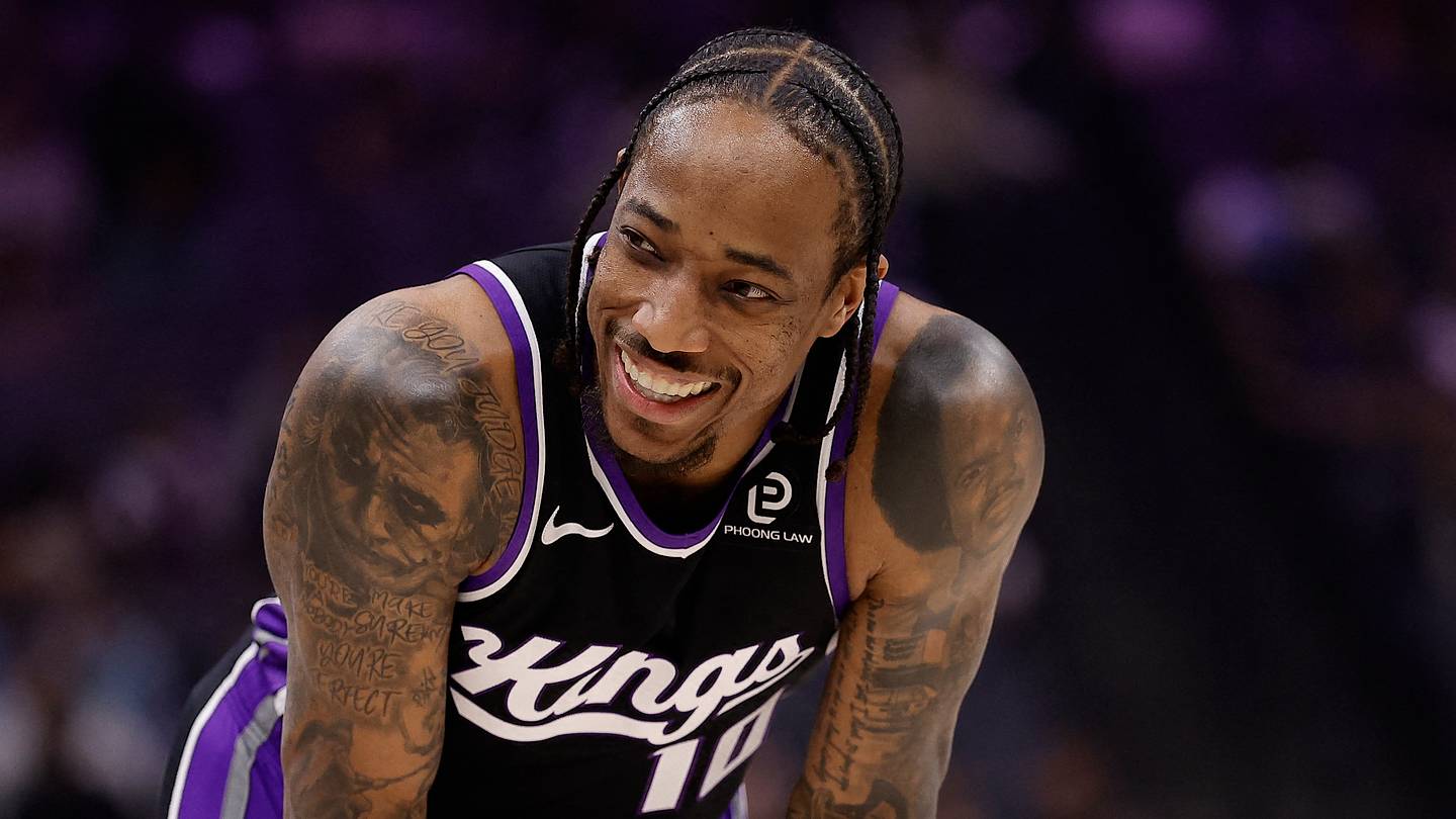 Nuggets Sign DeMar DeRozan After Jokic Pushes Addition