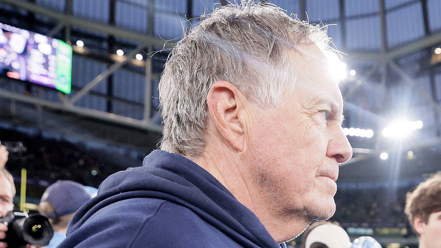 Bill Belichick Avoids Elephant in Room Amid UNC Drama