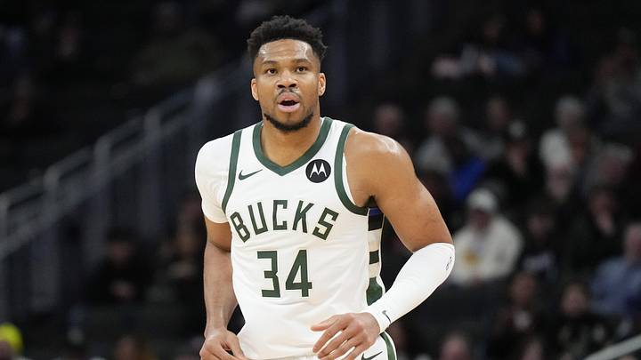 Mar 10, 2026; Milwaukee, Wisconsin, USA; Milwaukee Bucks forward Giannis Antetokounmpo (34) during the game against the Phoenix Suns at Fiserv Forum. Mandatory Credit: Jeff Hanisch-Imagn Images Mar 10, 2026; Milwaukee, Wisconsin, USA; Milwaukee Bucks forward Giannis Antetokounmpo (34) during the game against the Phoenix Suns at Fiserv Forum. Mandatory Credit: Jeff Hanisch-Imagn Images