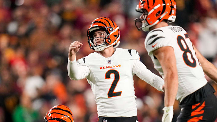 Cincinnati Bengals place kicker Evan McPherson (2) kicks an extra point in the first quarter of the NFL Preseason Week 2 game between the Washington Commanders and the Cincinnati Bengals at Northwest Stadium in Landover, Md., on Monday, Aug. 18, 2025.