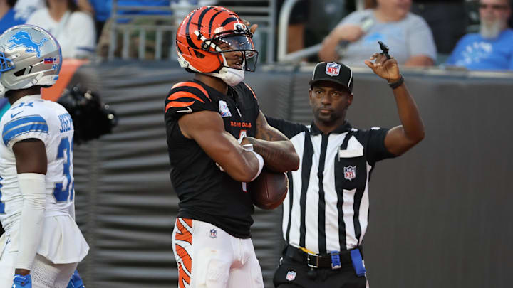 Oct 5, 2025; Cincinnati, Ohio, USA; Cincinnati Bengals wide receiver Ja'Marr Chase (1) catches a pass for a touchdown during the fourth quarter against the Detroit Lions at Paycor Stadium. Mandatory Credit: Joseph Maiorana-Imagn Images Oct 5, 2025; Cincinnati, Ohio, USA; Cincinnati Bengals wide receiver Ja'Marr Chase (1) catches a pass for a touchdown during the fourth quarter against the Detroit Lions at Paycor Stadium. Mandatory Credit: Joseph Maiorana-Imagn Images