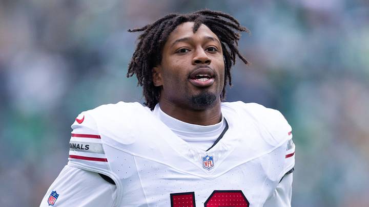 Dec 31, 2023; Philadelphia, Pennsylvania, USA; Arizona Cardinals linebacker BJ Ojulari (18) before action against the Philadelphia Eagles at Lincoln Financial Field. Mandatory Credit: Bill Streicher-USA TODAY Sports Dec 31, 2023; Philadelphia, Pennsylvania, USA; Arizona Cardinals linebacker BJ Ojulari (18) before action against the Philadelphia Eagles at Lincoln Financial Field. Mandatory Credit: Bill Streicher-USA TODAY Sports