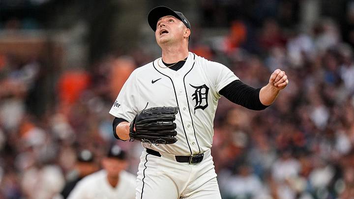 Detroit Tigers pitcher Tarik Skubal (29) reacts after New York Yankees right fielder Jasson Domínguez (not in the photo) hits a two run home run during the sixth inning  at Comerica Park in Detroit on Wednesday, June 24, 2026.