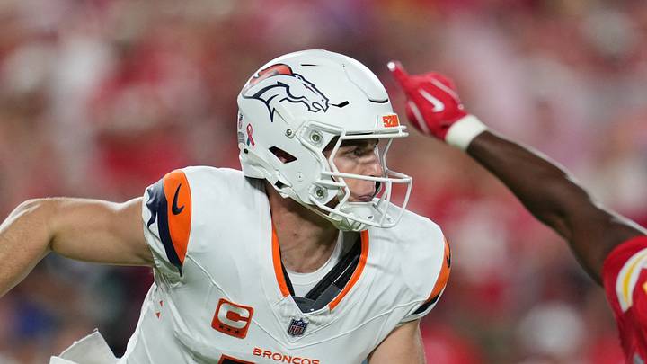Denver Broncos quarterback Bo Nix (10) Denver Broncos quarterback Bo Nix (10)