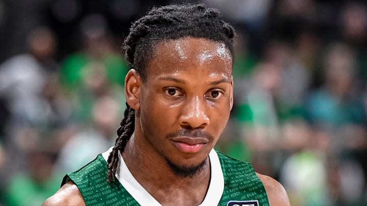 Melvin Ajinca Melvin Ajinca