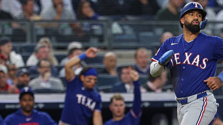 Texas Rangers left fielder Ezequiel Duran.