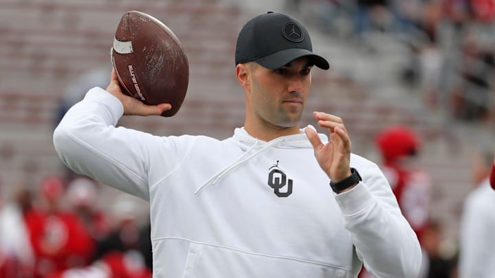 Oklahoma defensive coordinator Zac Alley walks on the field before a University of Oklahoma (OU) Sooners spring football game at Gaylord Family-Oklahoma Memorial Stadium in Norman, Okla., Saturday, April 20, 2024.