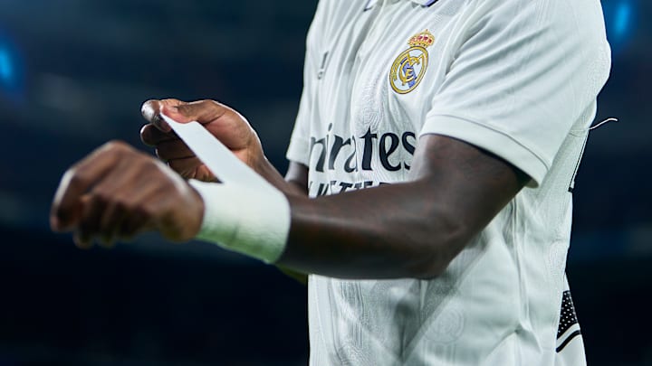 Vinícius Júnior trägt bei Spielen häufig ein Tape.