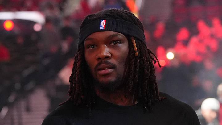 Mar 29, 2026; Portland, Oregon, USA; Portland Trail Blazers center Robert Williams III (35) greets fans as he walks toward the court or locker room before the game against the Washington Wizards at Moda Center. Mandatory Credit: Soobum Im-Imagn Images