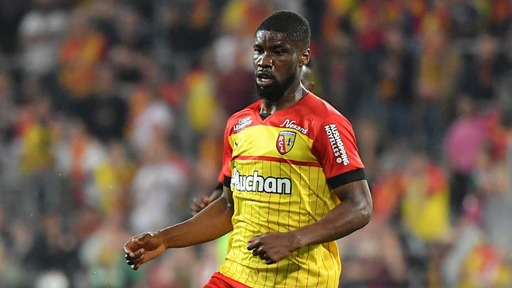 Pisté par le Napoli, Kevin Danso a finalement prolongé au RC Lens
