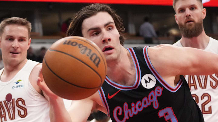 Mar 19, 2026; Chicago, Illinois, USA; Chicago Bulls guard Josh Giddey (3) grabs a loose ball against the Cleveland Cavaliers during the second half at United Center. Mandatory Credit: David Banks-Imagn Images Mar 19, 2026; Chicago, Illinois, USA; Chicago Bulls guard Josh Giddey (3) grabs a loose ball against the Cleveland Cavaliers during the second half at United Center. Mandatory Credit: David Banks-Imagn Images