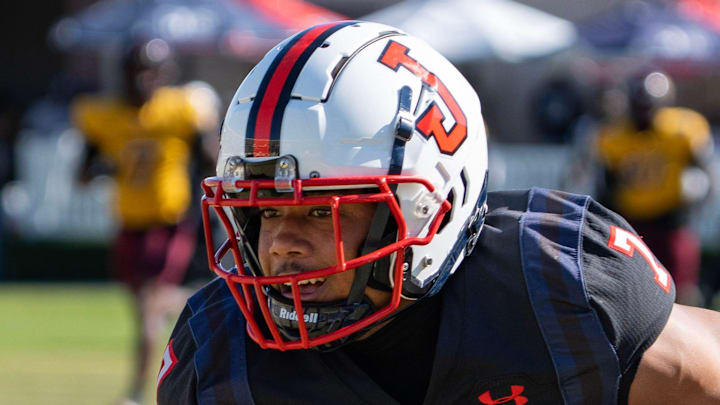 Jackson State's wide receiver Jameel Gardner, Jr., (7) runs the ball during the game against Bethune-Cookman at Mississippi Veterans Memorial Stadium in Jackson, Miss., on Saturday, Nov. 15, 2025.