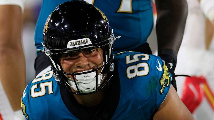 Jacksonville Jaguars tight end Brenton Strange (85) gets to his feet during the first quarter of an NFL football matchup at EverBank Stadium, Monday, Oct. 6, 2025, in Jacksonville, Fla. The Jacksonville Jaguars edged the Kansas City Chiefs 31-28. [Corey Perrine/Florida Times-Union]