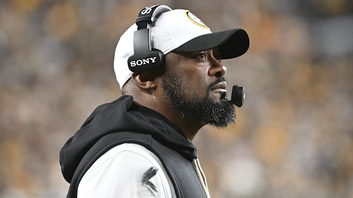 Oct 26, 2025; Pittsburgh, Pennsylvania, USA;  Pittsburgh Steelers head coach Mike Tomlin looks on during the first quarter against the Green Bay Packers at Acrisure Stadium. Mandatory Credit: Barry Reeger-Imagn Images
