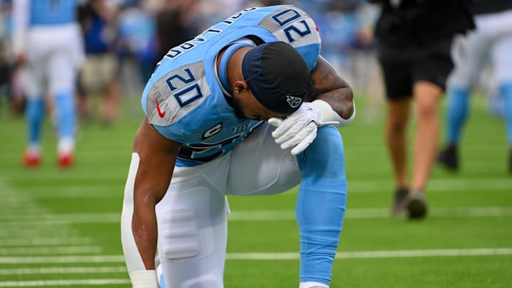 Dec 28, 2025; Nashville, Tennessee, USA; Tennessee Titans running back Tony Pollard (20) kneels in the end zone against the New Orleans Saints during the first half at Nissan Stadium. Mandatory Credit: Steve Roberts-Imagn Images Dec 28, 2025; Nashville, Tennessee, USA; Tennessee Titans running back Tony Pollard (20) kneels in the end zone against the New Orleans Saints during the first half at Nissan Stadium. Mandatory Credit: Steve Roberts-Imagn Images
