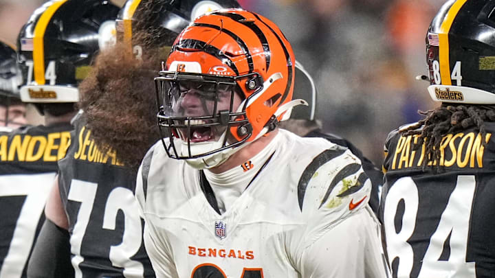 Jan 4, 2025; Pittsburgh, Pennsylvania, USA; Cincinnati Bengals defensive end Trey Hendrickson (91) celebrates a stop against the Pittsburgh Steelers in the fourth quarter at Acrisure Stadium. The Bengals won 19-17 to finish the regular season at 9-8. Mandatory Credit: Sam Greene/USA TODAY Network via Imagn Images Jan 4, 2025; Pittsburgh, Pennsylvania, USA; Cincinnati Bengals defensive end Trey Hendrickson (91) celebrates a stop against the Pittsburgh Steelers in the fourth quarter at Acrisure Stadium. The Bengals won 19-17 to finish the regular season at 9-8. Mandatory Credit: Sam Greene/USA TODAY Network via Imagn Images