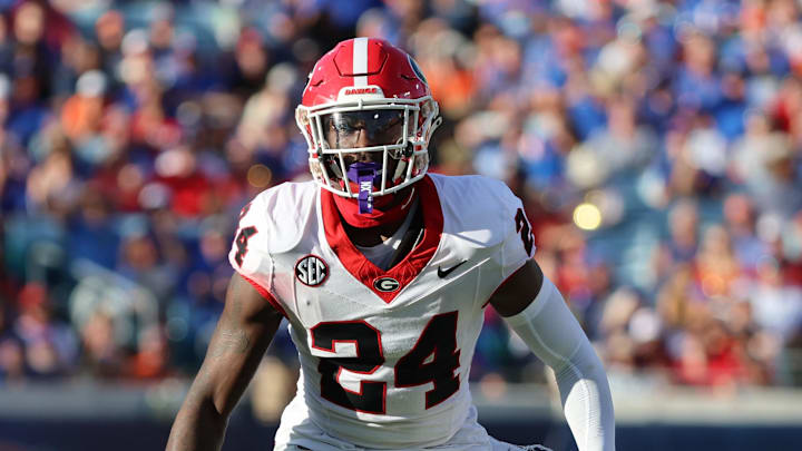 wOct 28, 2023; Jacksonville, Florida, USA; Georgia Bulldogs defensive back Malaki Starks (24) against the Florida Gators during the first half at EverBank Stadium. Mandatory Credit: Kim Klement Neitzel-Imagn Images