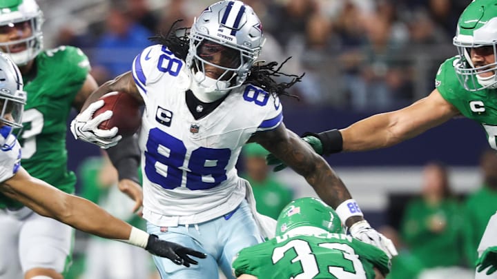 Dallas Cowboys wide receiver CeeDee Lamb runs with the ball in the second quarter against the Philadelphia Eagles.