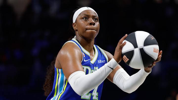 Dallas Wings guard Arike Ogunbowale Dallas Wings guard Arike Ogunbowale