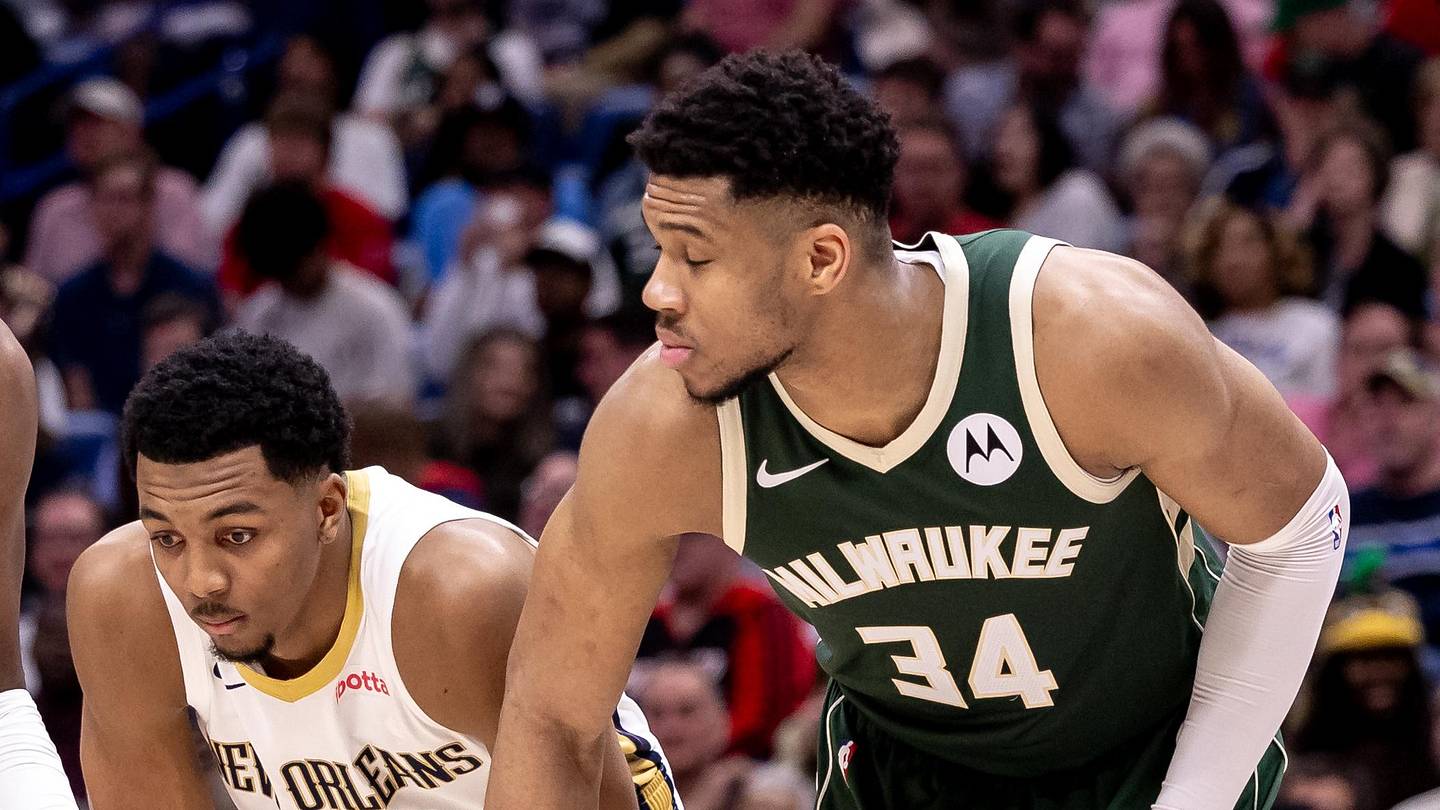 How a 4-team blockbuster could bring Giannis and Trey Murphy to Boston