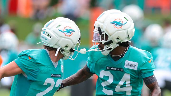 Miami Dolphins cornerbacks A.J. Green III and Ethan Bonner Miami Dolphins cornerbacks A.J. Green III and Ethan Bonner