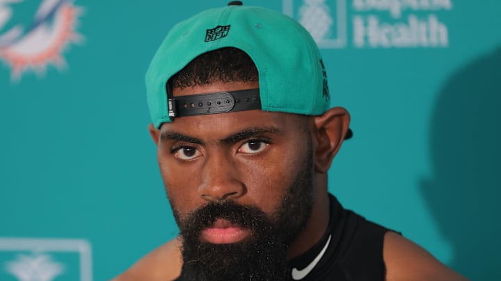 Miami Dolphins linebacker Jordyn Brooks