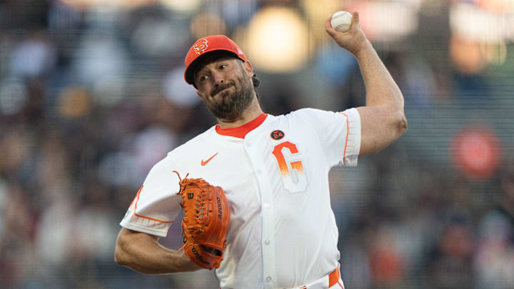 Aug 20, 2024; San Francisco, California, USA; San Francisco Giants pitcher Robbie Ray (23) pitches during the first inning against the Chicago White Sox at Oracle Park. Aug 20, 2024; San Francisco, California, USA; San Francisco Giants pitcher Robbie Ray (23) pitches during the first inning against the Chicago White Sox at Oracle Park.