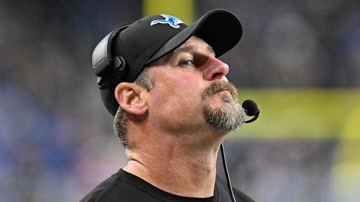 Detroit Lions coach Dan Campbell reacts to a play.