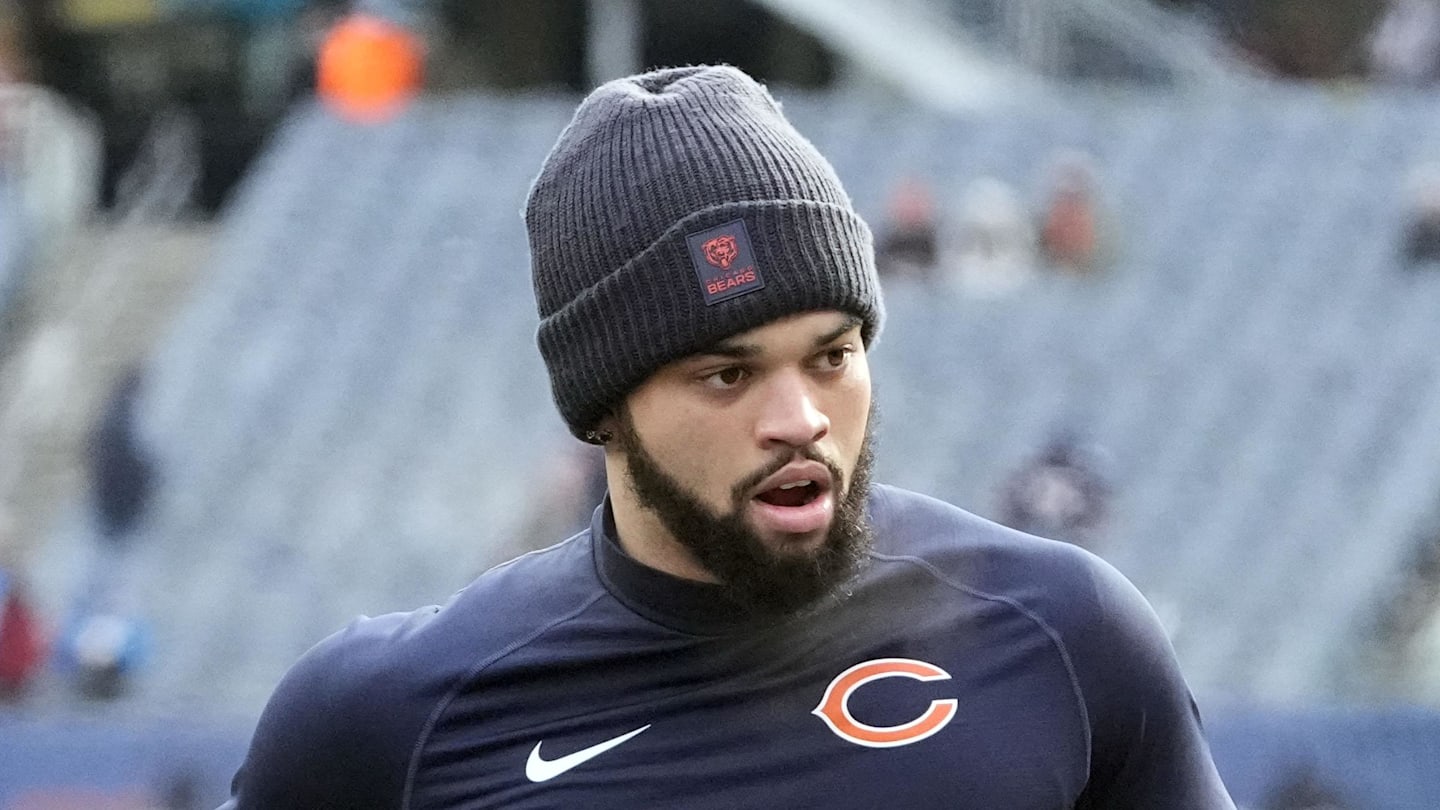 Caleb Williams' ex Alina turns heads in Bears-colors fit for Packers playoff game