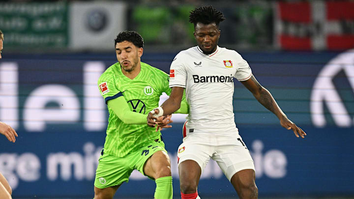 Omar Marmoush gegen Edmond Tapsoba Omar Marmoush gegen Edmond Tapsoba