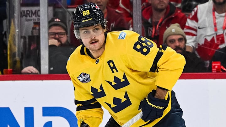 Feb 12, 2025; Montreal, Quebec, CAN; [Imagn Images direct customers only] Team Sweden forward William Nylander (88) plays the puck against Team Canada in overtime during a 4 Nations Face-Off ice hockey game at Bell Centre. Mandatory Credit: David Kirouac-Imagn Images