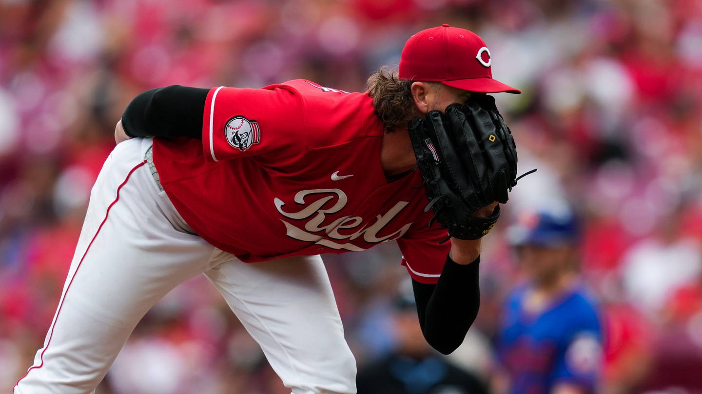 Rangers DFA Chris Paddack One Day After He Signs, Pitches vs. Guardians