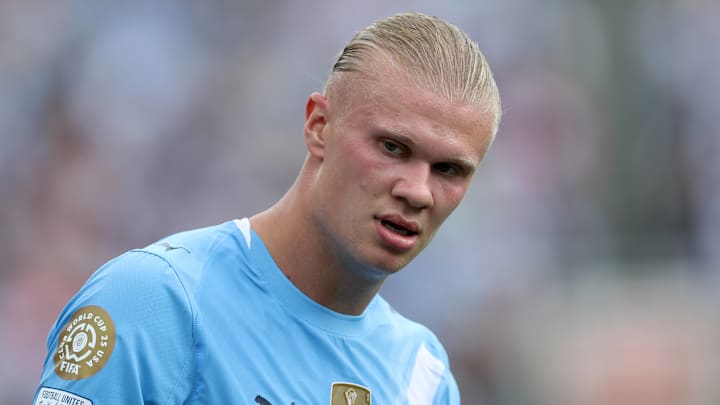 Erling Haaland can reach 0-60 in a blink of an eye. 