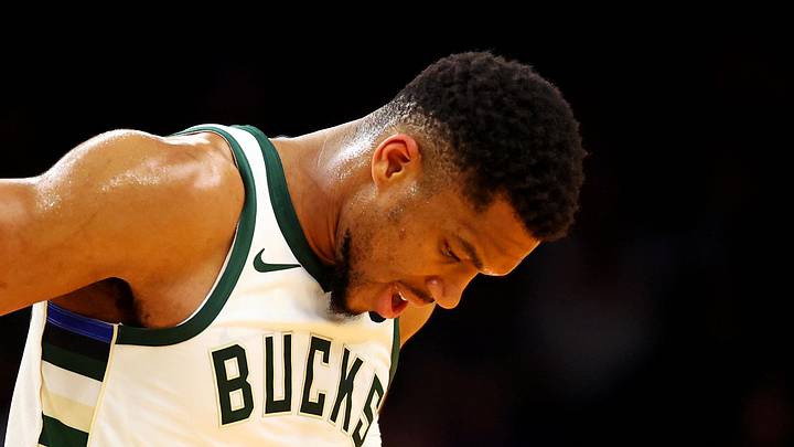 Milwaukee Bucks forward Giannis Antetokounmpo (34) reacts during the first quarter against the Phoenix Suns at Footprint Center on March 24, 2025.