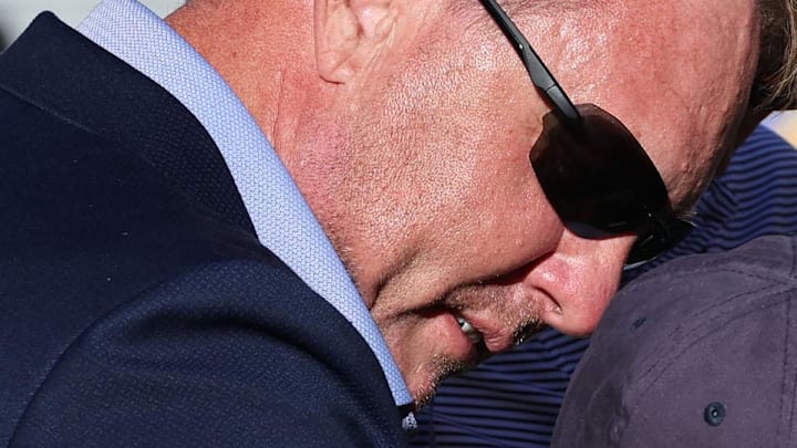 One AL.com writer had heat for Auburn Tigers football coach Hugh Freeze for his golfing mishaps amidst a recruiting exodus