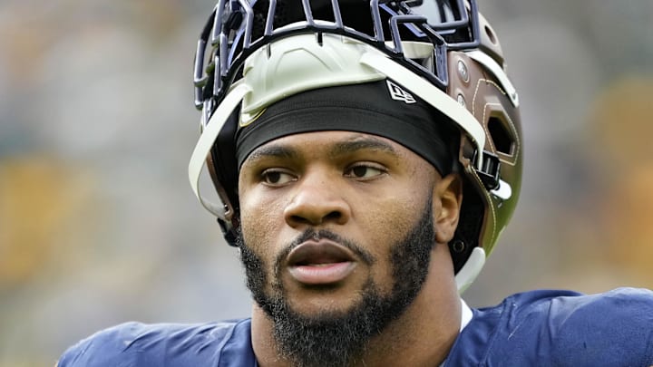Green Bay Packers defensive end Micah Parsons knows he must rebound emotionally before Monday's game against the Eagles.
