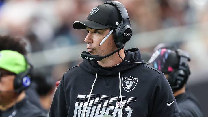 Oct 18, 2026; Paradise, Nevada, USA; Las Vegas Raiders head coach Klint Kubiak on the sidelines during the game against the Buffalo Bills during the second quarter at Allegiant Stadium. Mandatory Credit: Christopher Trim-Imagn Images Oct 18, 2026; Paradise, Nevada, USA; Las Vegas Raiders head coach Klint Kubiak on the sidelines during the game against the Buffalo Bills during the second quarter at Allegiant Stadium. Mandatory Credit: Christopher Trim-Imagn Images